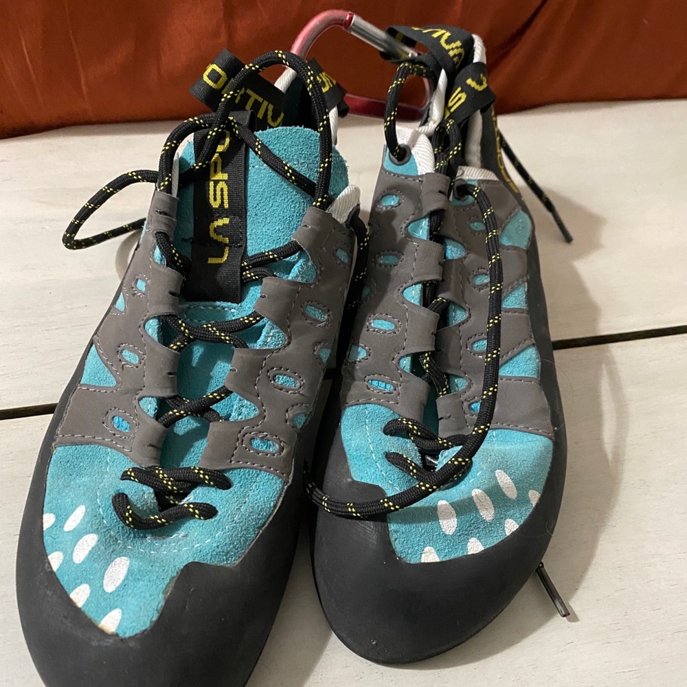 La Sportiva Tarantulace climbing shoes!